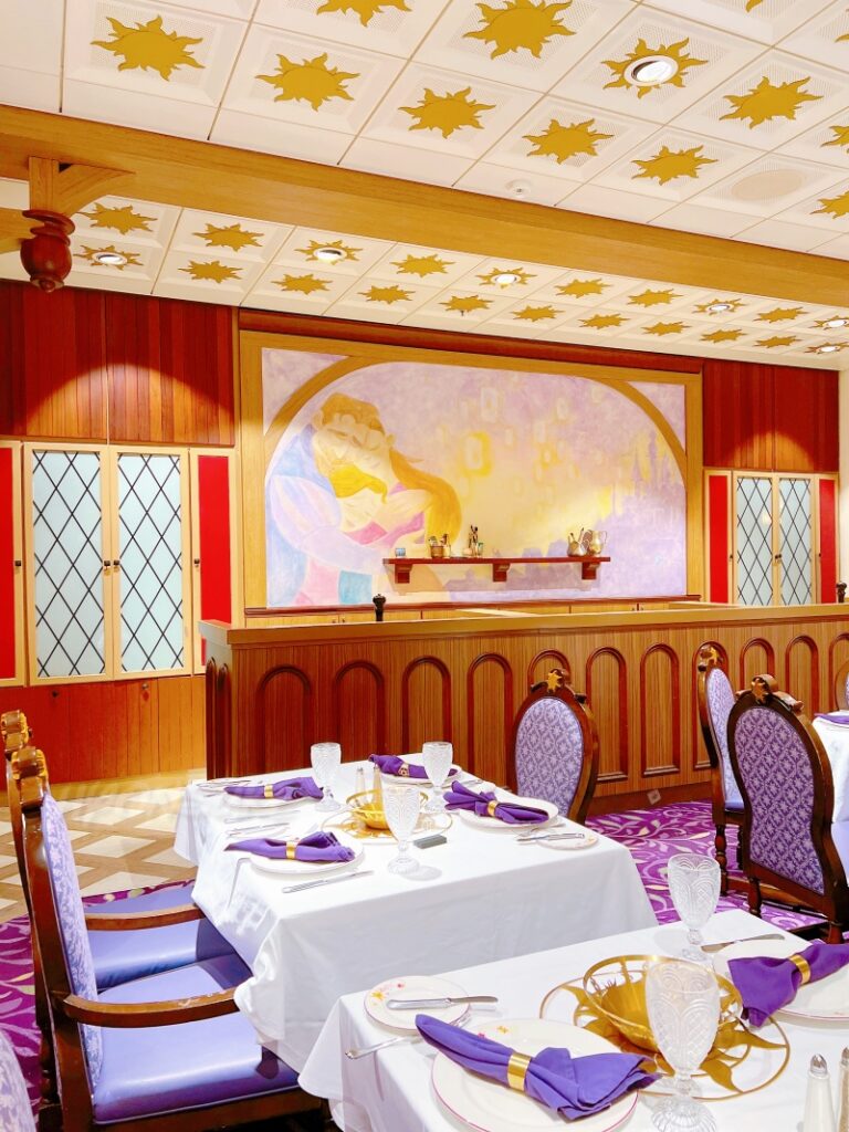 「Rapunzel’s Royal Table(ラプンツェルロイヤルテーブル)」　ディズニーマジック号