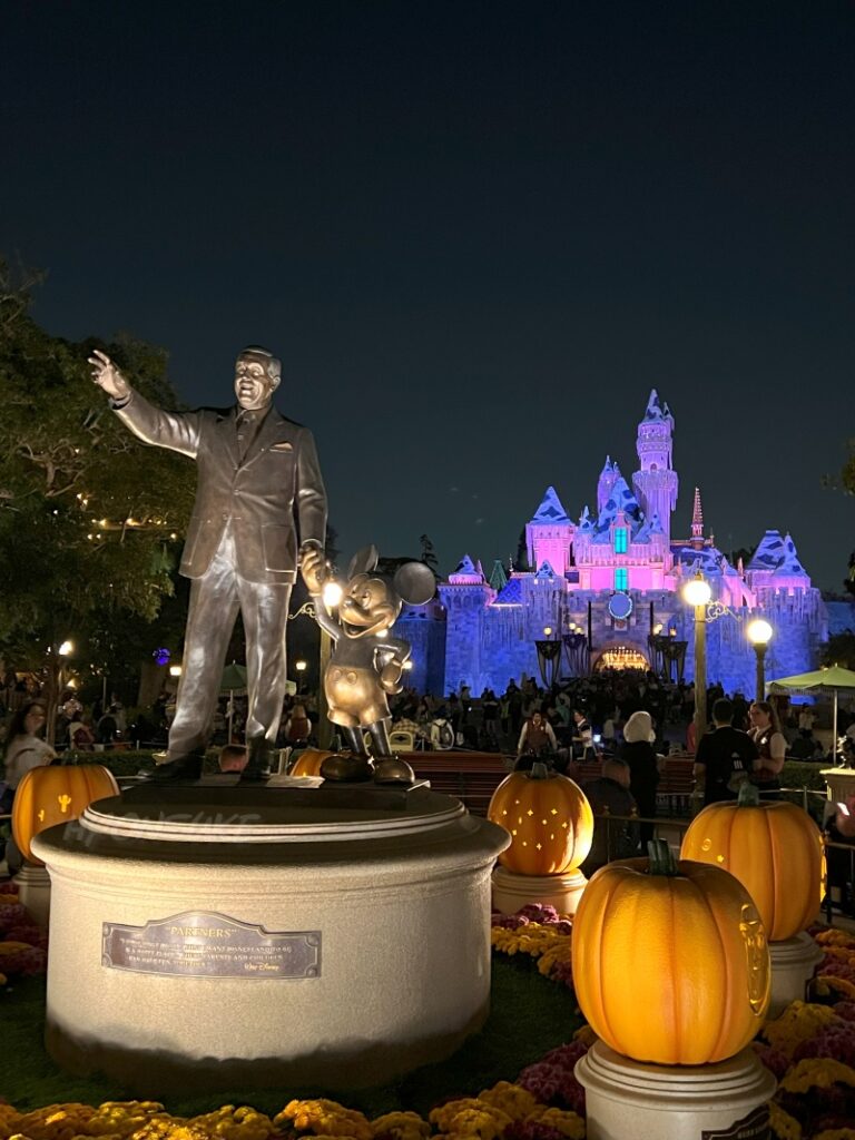 ディズニーランドリゾート「眠れる森の美女の城(Sleeping Beauty Castle)」