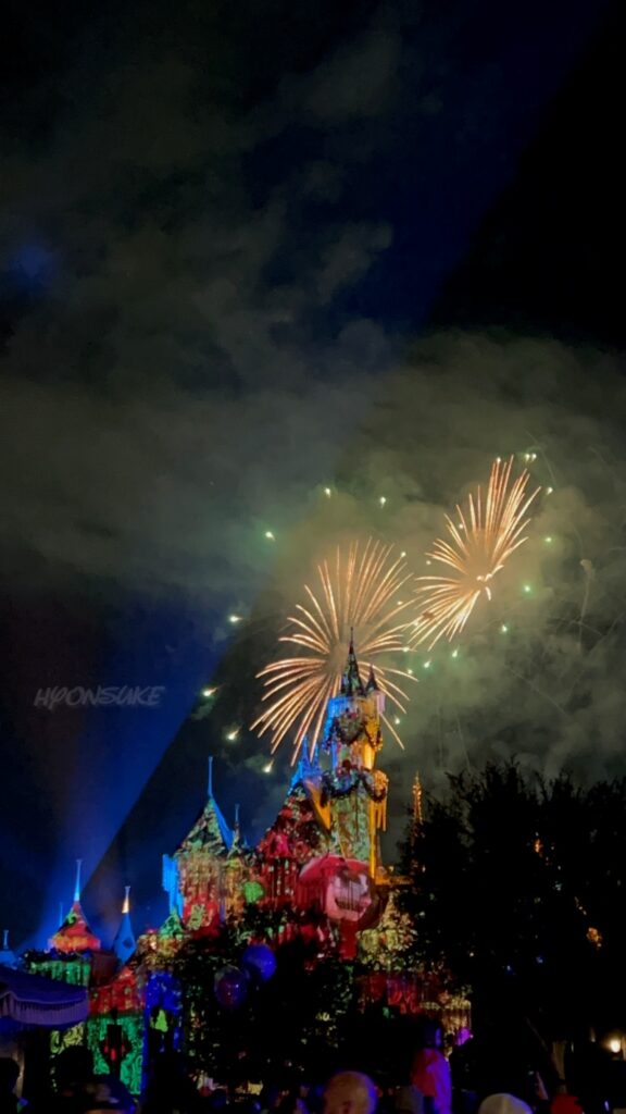 『Mickey's Mix Magic with Fireworks』ミッキーのミックスマジックwith花火　キャッスルショー　ディズニーランドリゾート