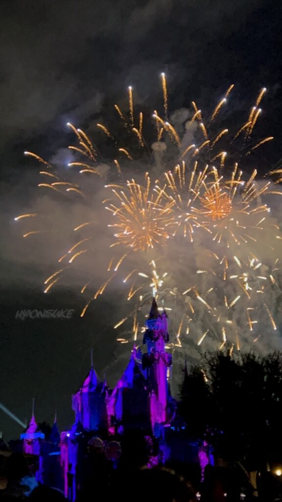 『Mickey's Mix Magic with Fireworks』ミッキーのミックスマジックwith花火　キャッスルショー　ディズニーランドリゾート