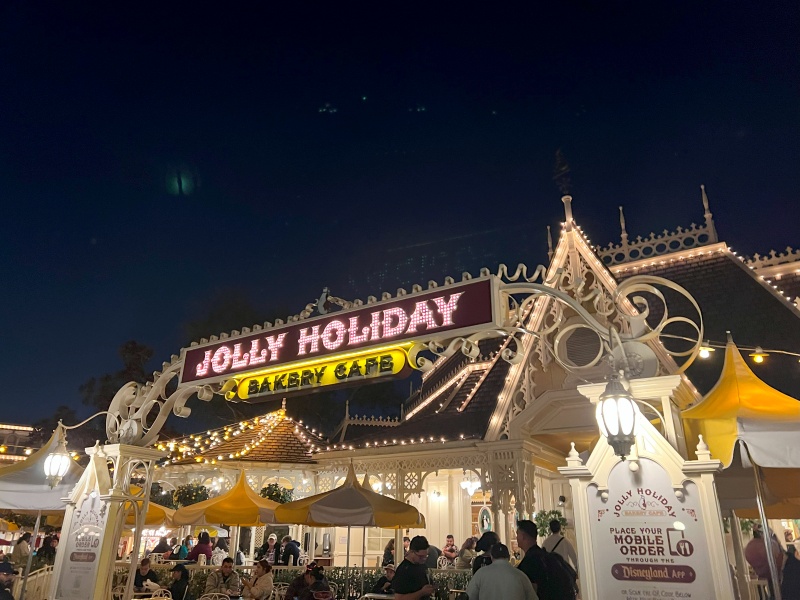 ジョリー・ホリデー・ベーカリー・カフェ(Jolly Holiday Bakery Cafe)　メリーポピンズ