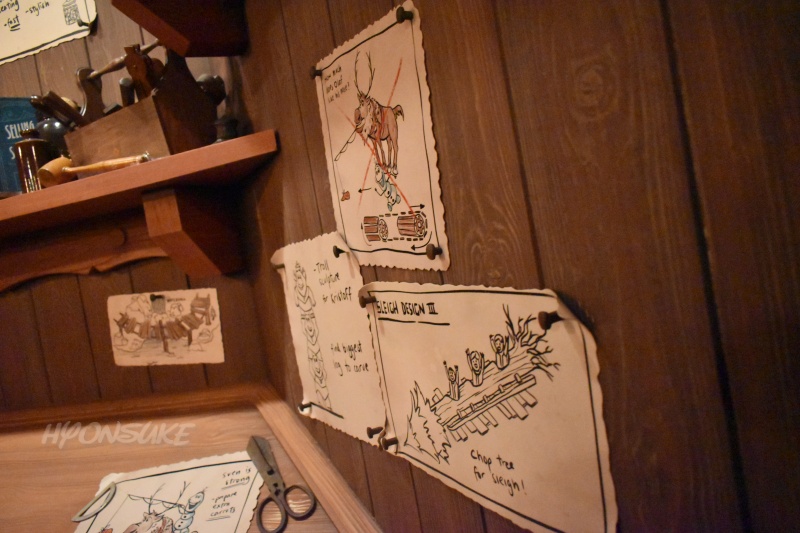 ワールドオブフローズン(World Of Frozen)アトラクション「ワンダリング・オーケンズ・スライディング・スレイ(Wandering Oaken’s Sliding Sleighs)」