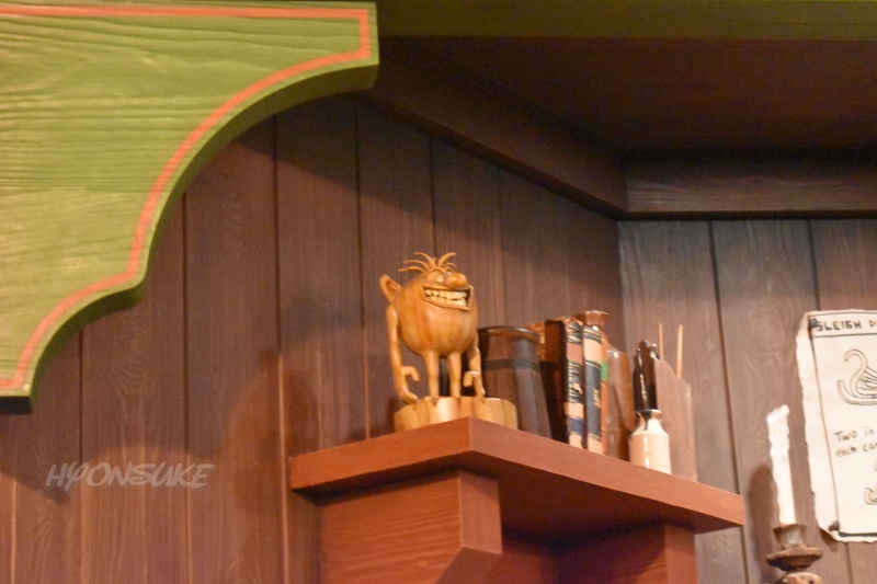 ワールドオブフローズン(World Of Frozen)アトラクション「ワンダリング・オーケンズ・スライディング・スレイ(Wandering Oaken’s Sliding Sleighs)」