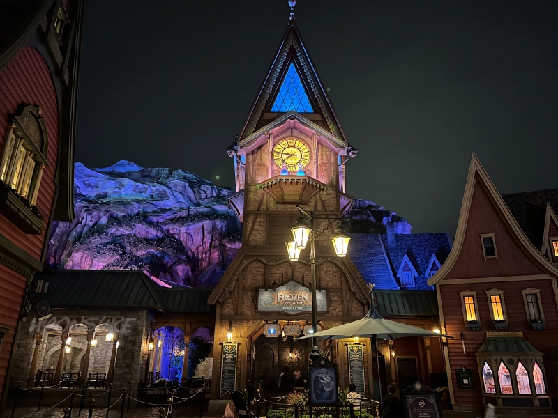 ワールドオブフローズン(worldoffrozen) アトラクション