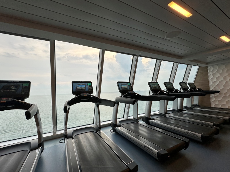 ロイヤルカリビアンクルーズ「オベーションオブザシーズ」リラックス