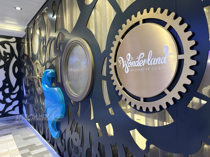 ロイヤルカリビアンクルーズ「オベーションオブザシーズ」レストラン